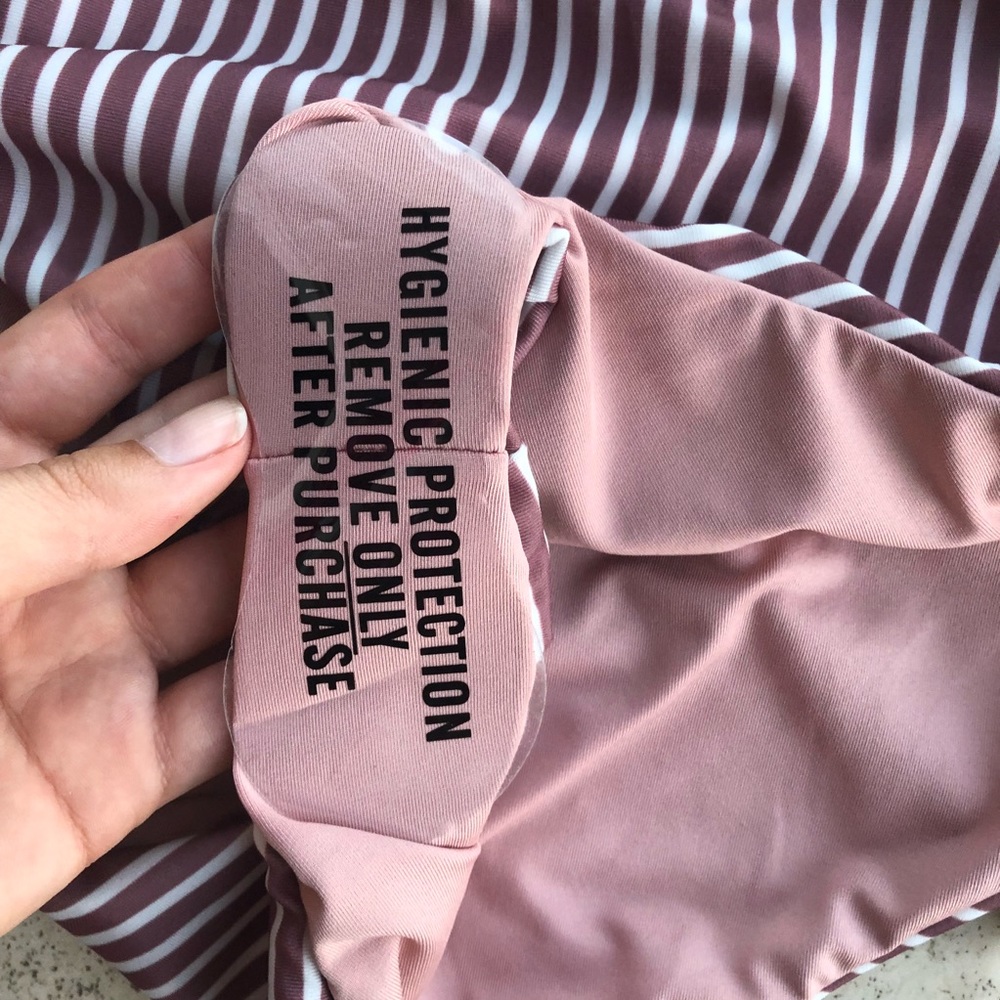 Pink striped one piece swimsuit - Picture 3 of 5